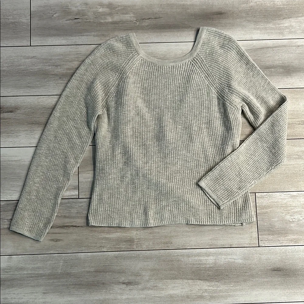Aerie open back knit Sweater beige size medium NWT